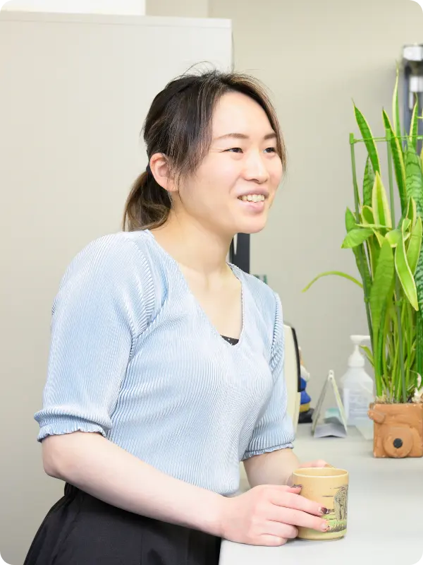 職場での社員の様子